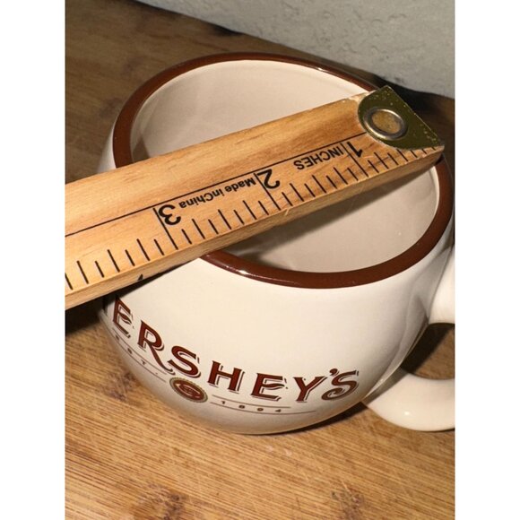 Hersheys Ceramic Mug Est. 1894 Cream & Brown Coffee Cup 4"x3" - Picture 4 of 4